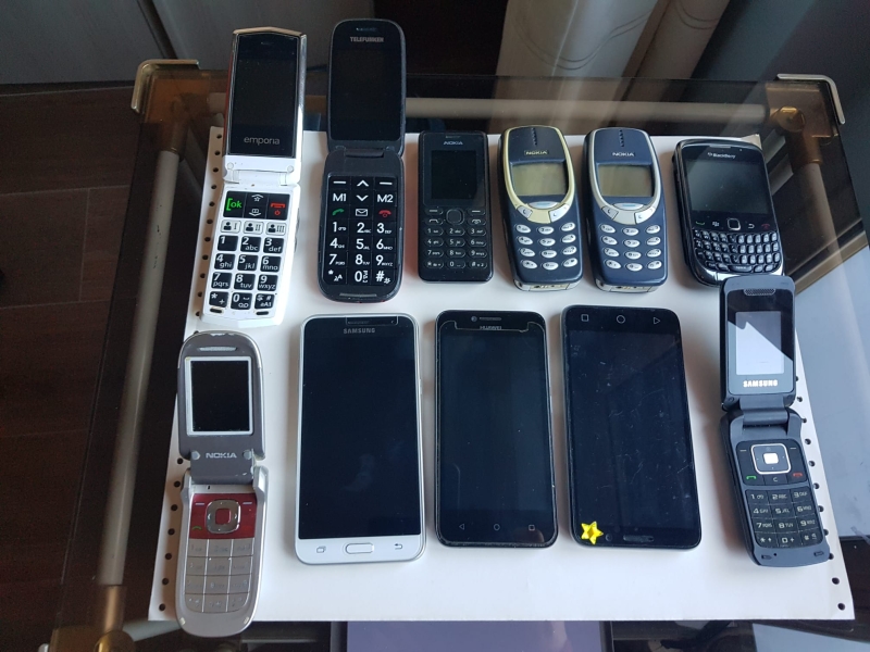 11 cellulari per collezionisti Veicoli Industriali